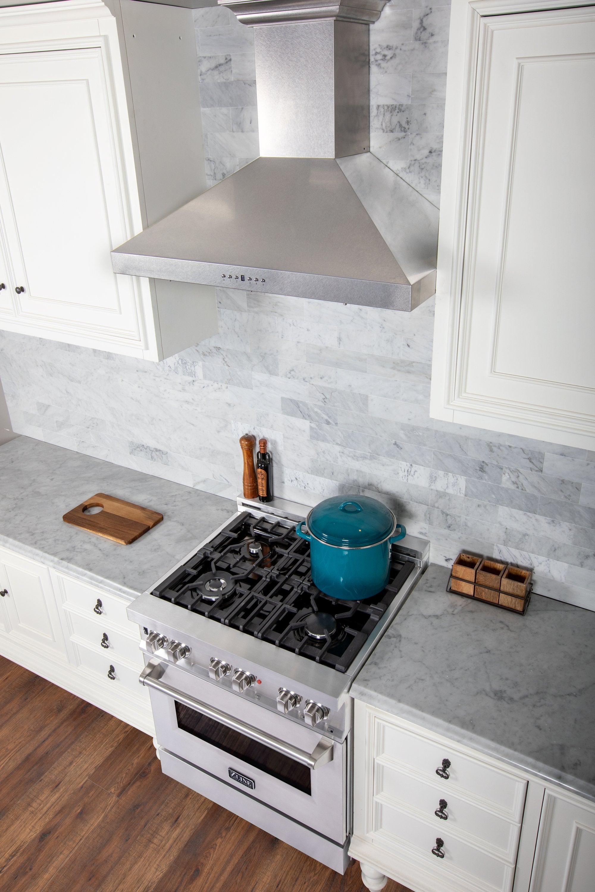 ZLINE Wall Mount Range Hood in DuraSnow® Stainless Steel (8KL3S)