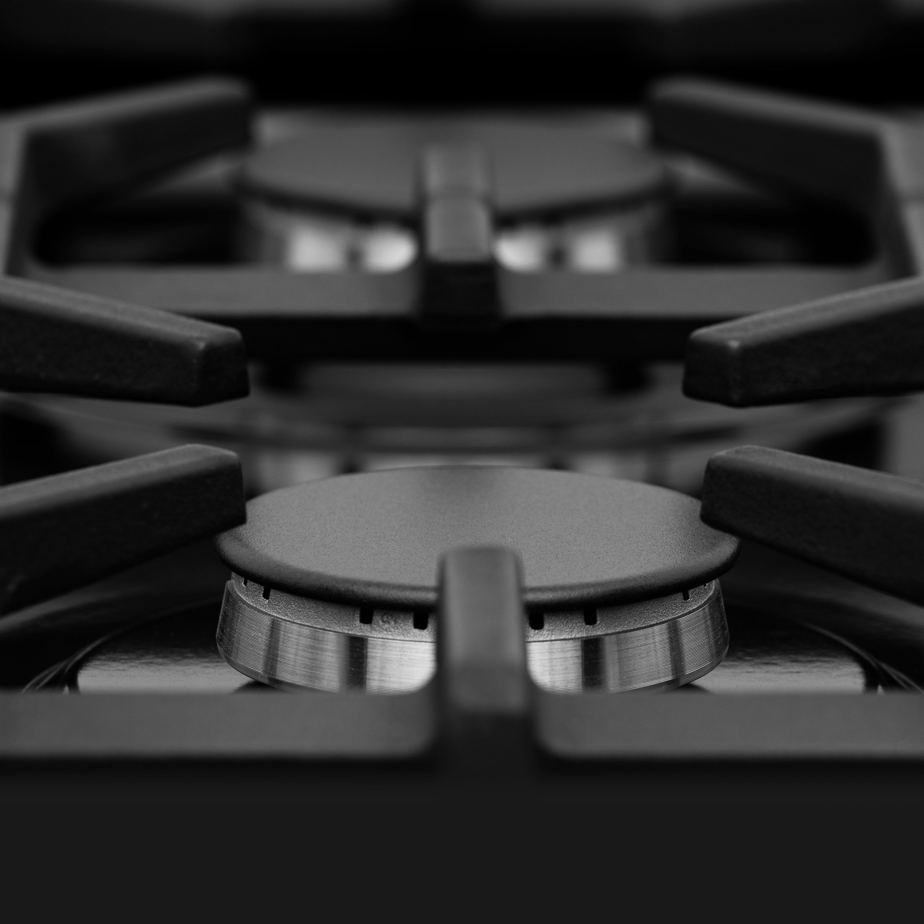 Therangehoodstore.com, ZLINE 30 in. Porcelain Rangetop in Black Stainless with 4 Gas Burners (RTB), RTB-30,