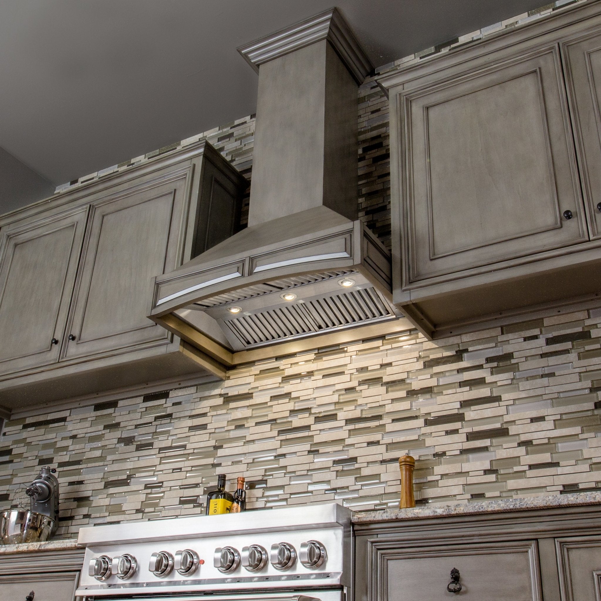 ZLINE Kitchen and Bath, ZLINE Wooden Wall Mount Range Hood in Distressed Gray - Includes Remote Motor (321GG), 321GG-RD-30,